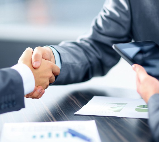 依托蘭州佛慈國際商務有限公司、香港佛慈藥廠有限公司進出口貿易..